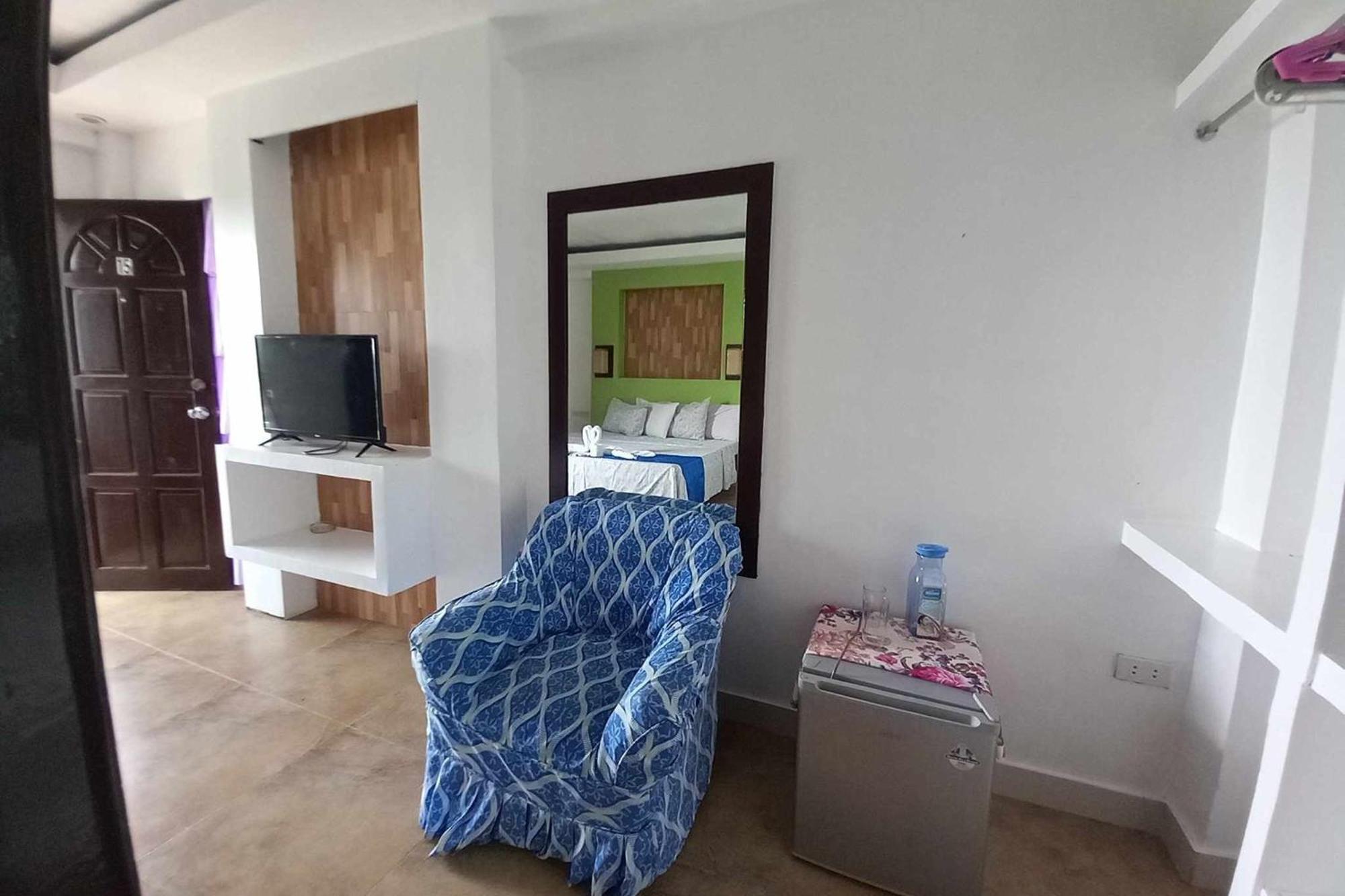 Bellevue Resort Puerto Galera Exterior foto