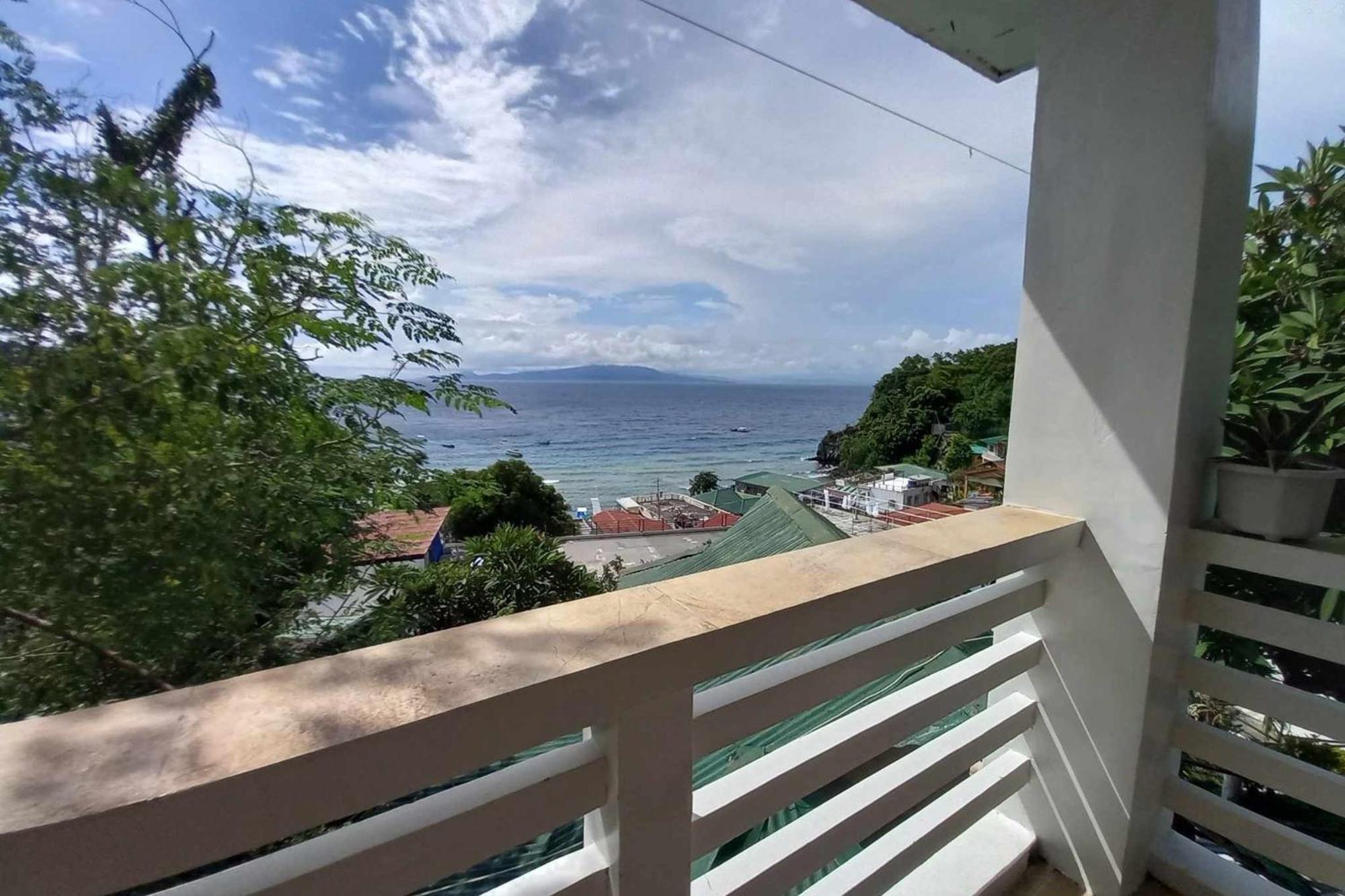 Bellevue Resort Puerto Galera Exterior foto