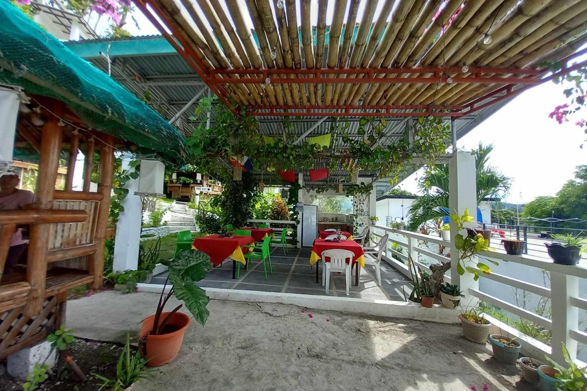 Bellevue Resort Puerto Galera Exterior foto